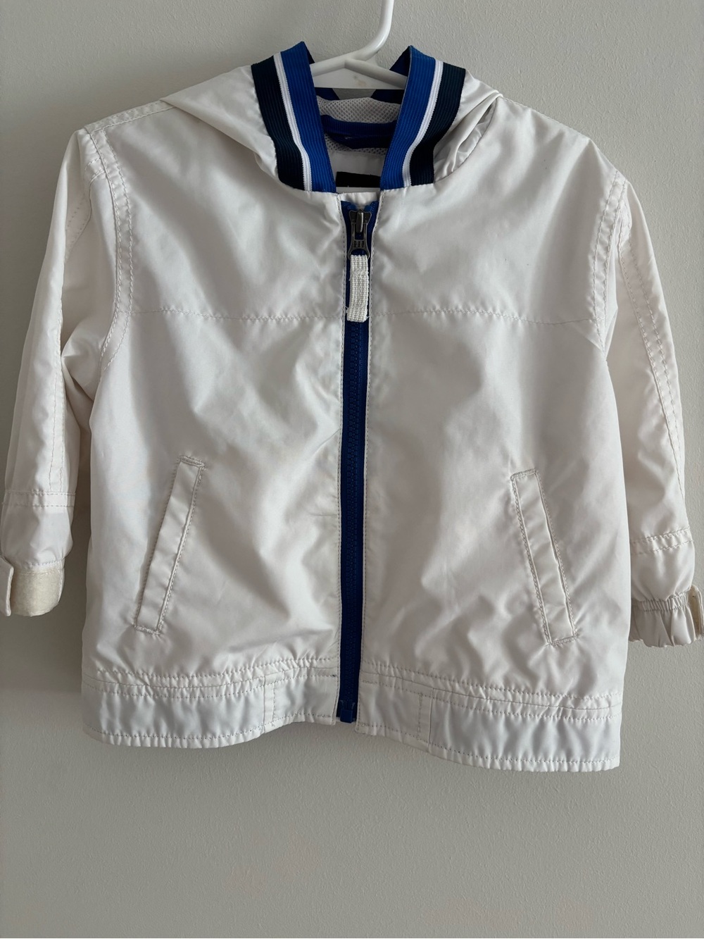 Gap White Baby Hooded Windbreaker Jacket Hood with Blue Trim 18-24 month